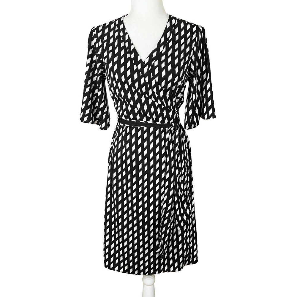Banana Republic Wrap Dress Size 4 Black & White Diamond Print Crepe Half Sleeves